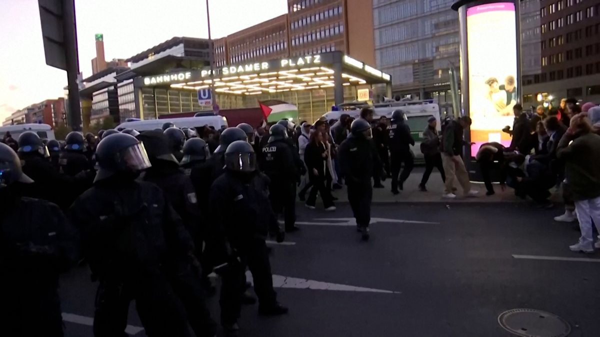 Policie v Berlíně rozehnala propalestinskou demonstraci
